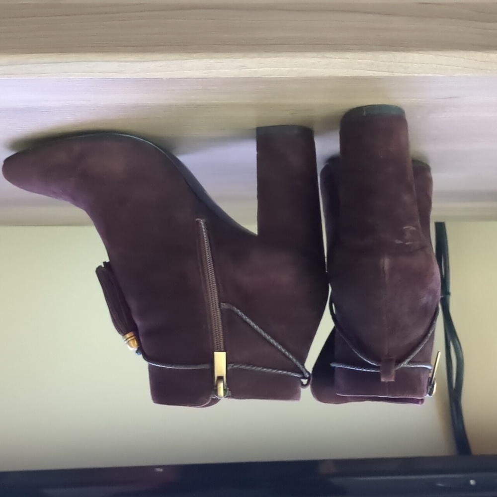 Boots - Picture 2 of 3